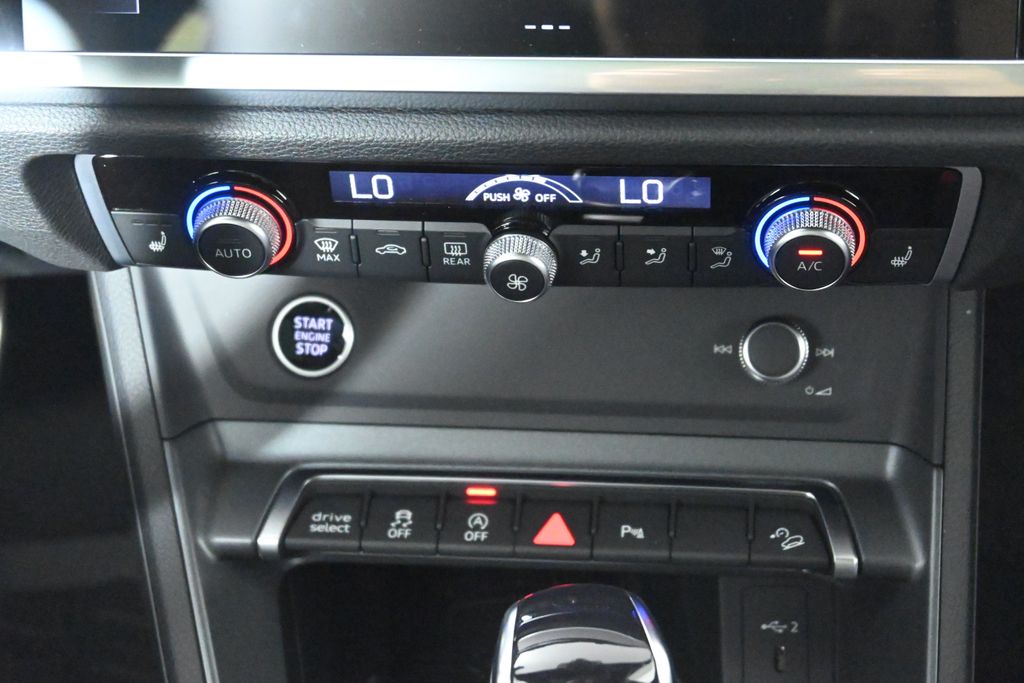2025 Audi Q3  18