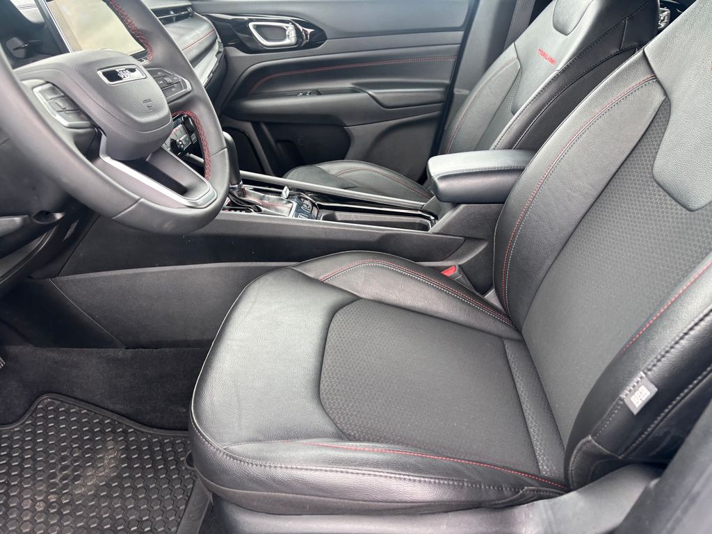 Used Car 2025 Jeep Compass  Trailhawk For Sale Under $30,000 In Austin, Texas