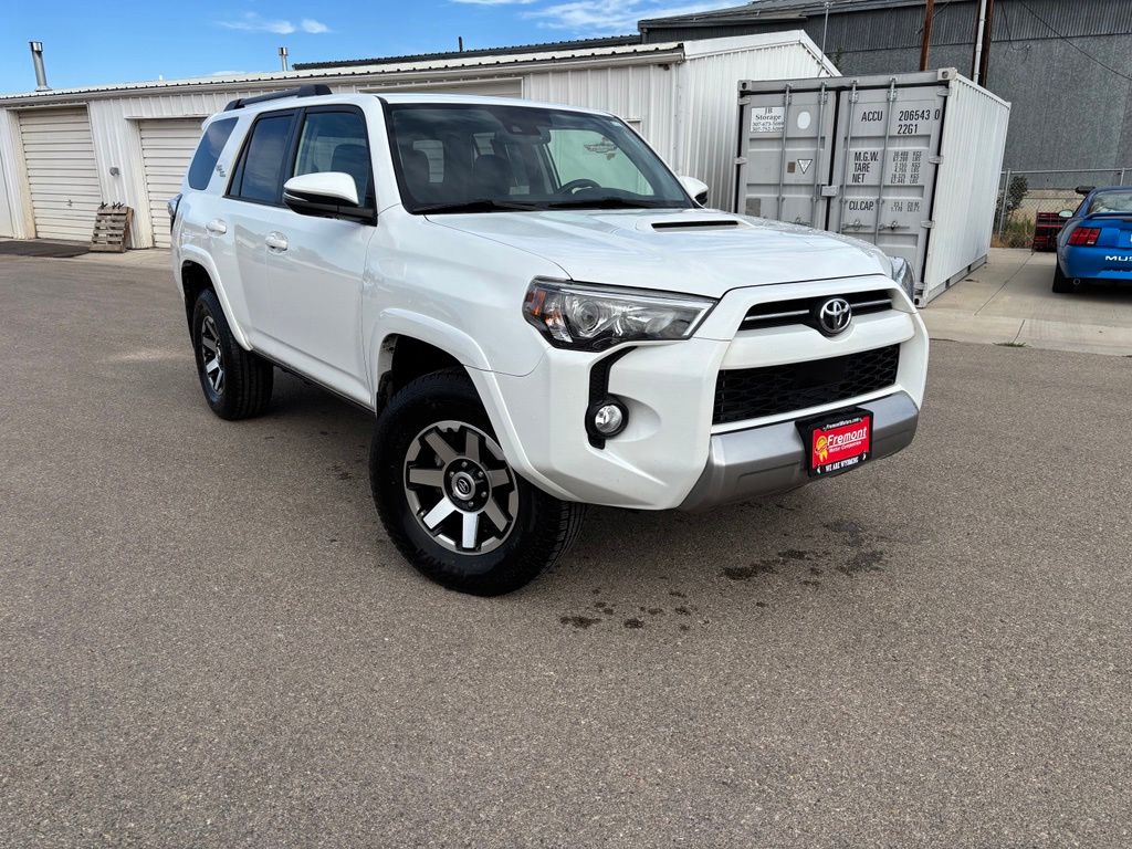 Super White 2020 Toyota 4Runner SUV / Crossover Four-Wheel Drive 5-Speed Automatic Overdrive