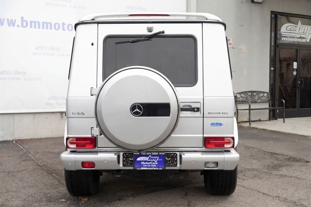 View vehicle photo 5