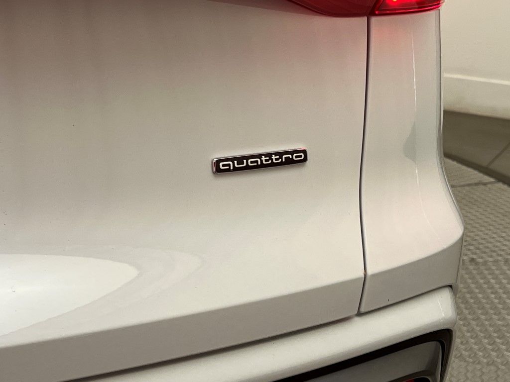 Thumbnail: 2025 Audi Q5 - 9