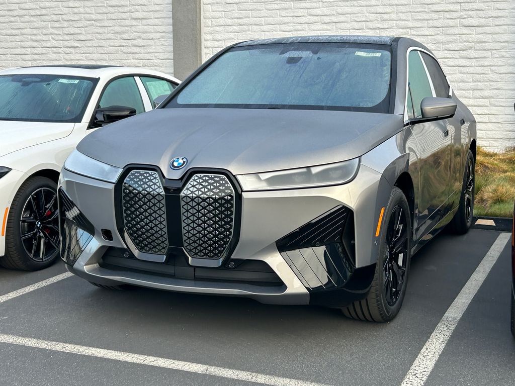 2025 BMW iX xDrive50 2