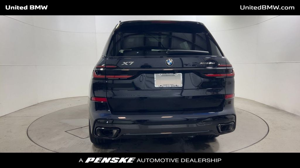 Thumbnail: 2026 BMW X7 - 7