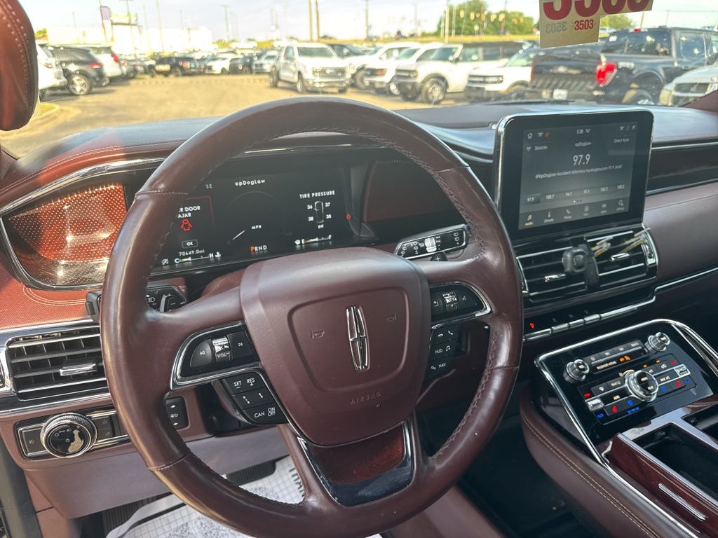 2020 Infinite Black Lincoln Navigator Black Label 4X4 SUV