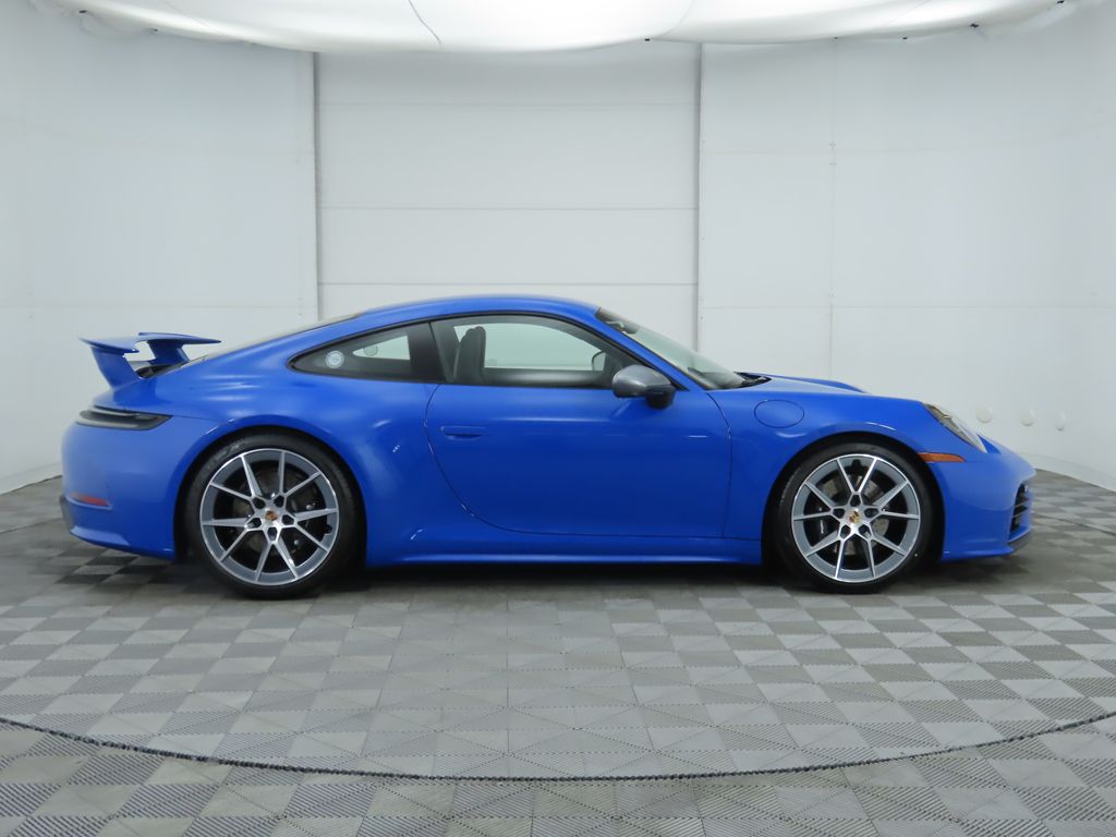 Thumbnail: 2025 Porsche 911 - 8