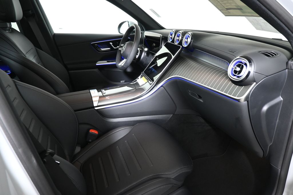 Thumbnail: 2026 Mercedes-Benz GLC - 19