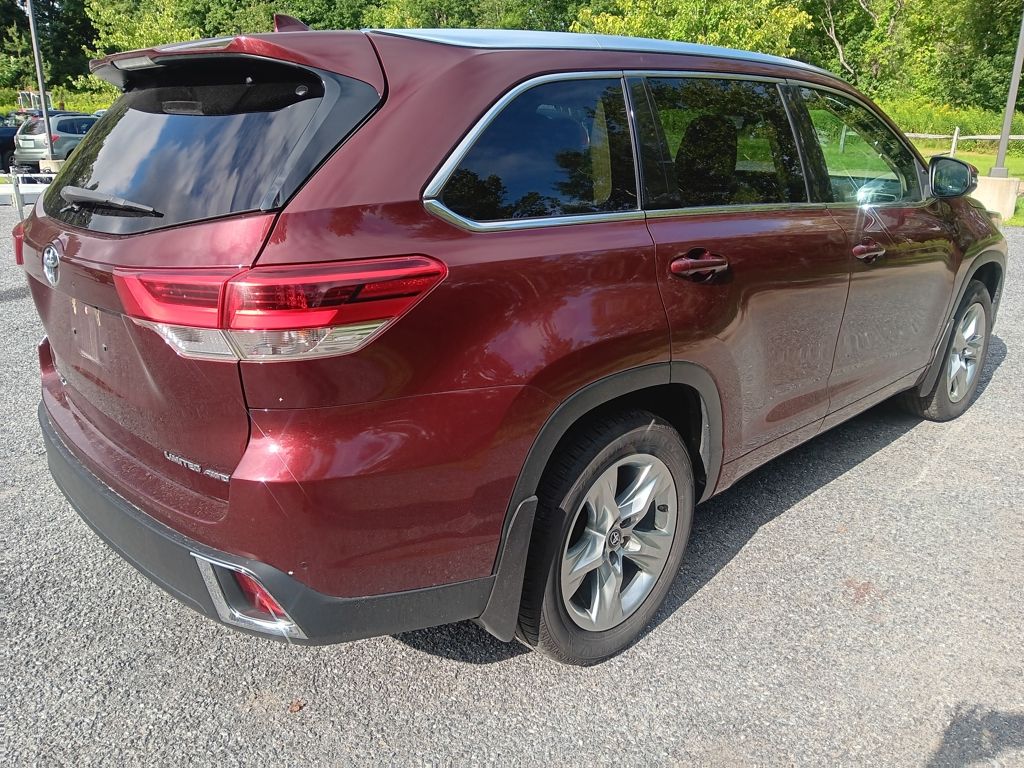 Used 2018 Toyota Highlander SUV