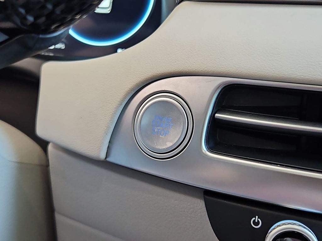 2024 Hyundai Palisade Limited Gray at Jones Ford