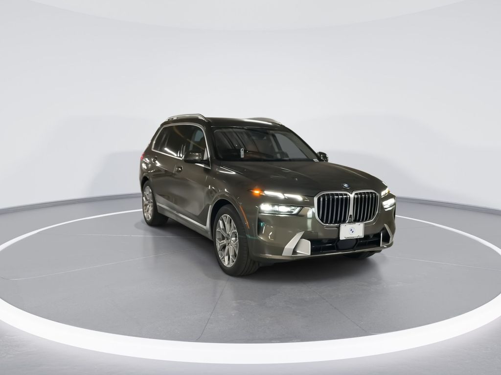 2025 BMW X7 xDrive40i 2