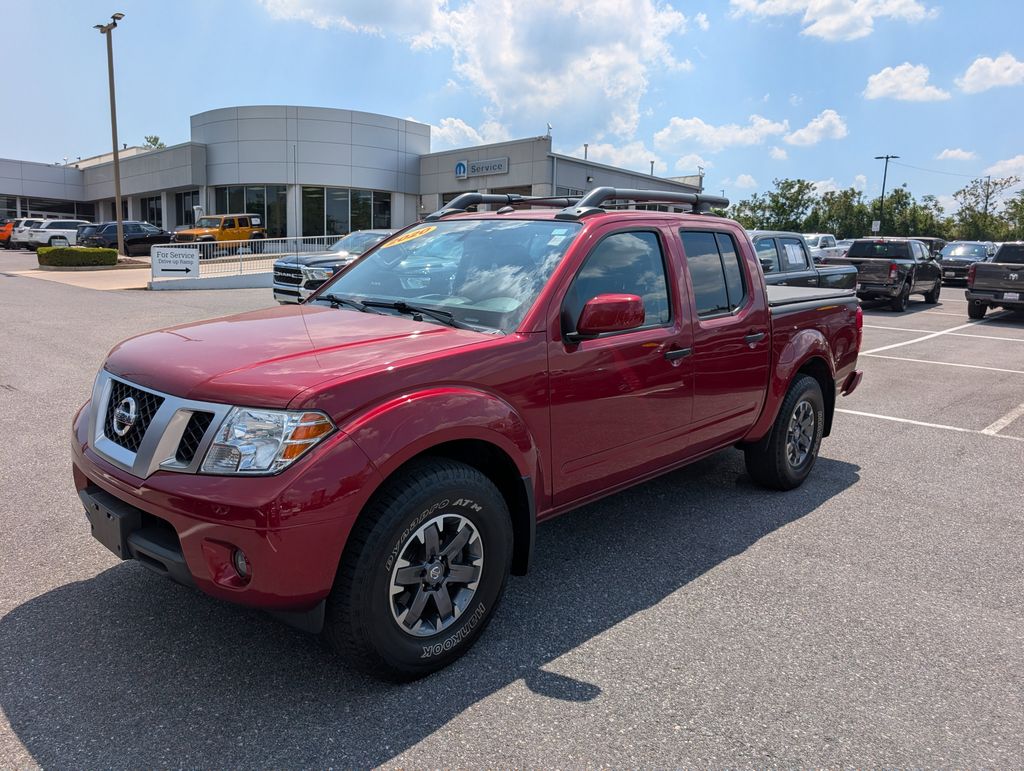 Cayenne Red Metallic 2020 Nissan Frontier PRO-4X Crew Cab 4WD Pickup Truck Four-Wheel Drive 9-Speed Automatic