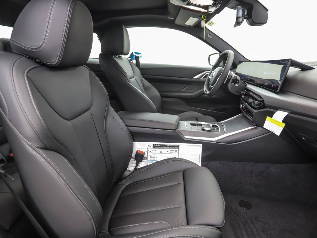 Thumbnail: 2026 BMW 4 Series - 25