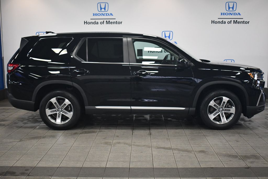 Thumbnail: 2023 Honda Pilot - 8