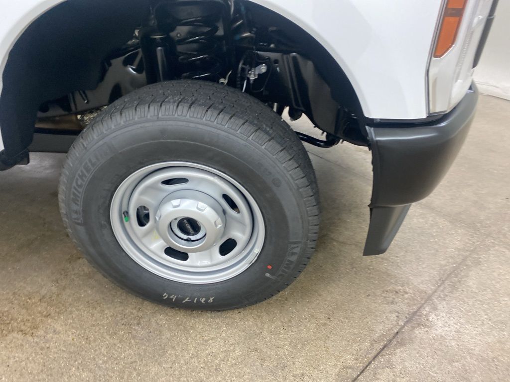 2025 Ford F-250SD XL photo