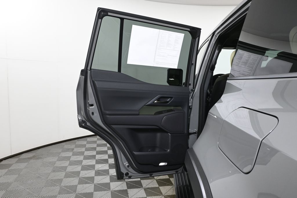 Thumbnail: 2025 Lexus GX - 31