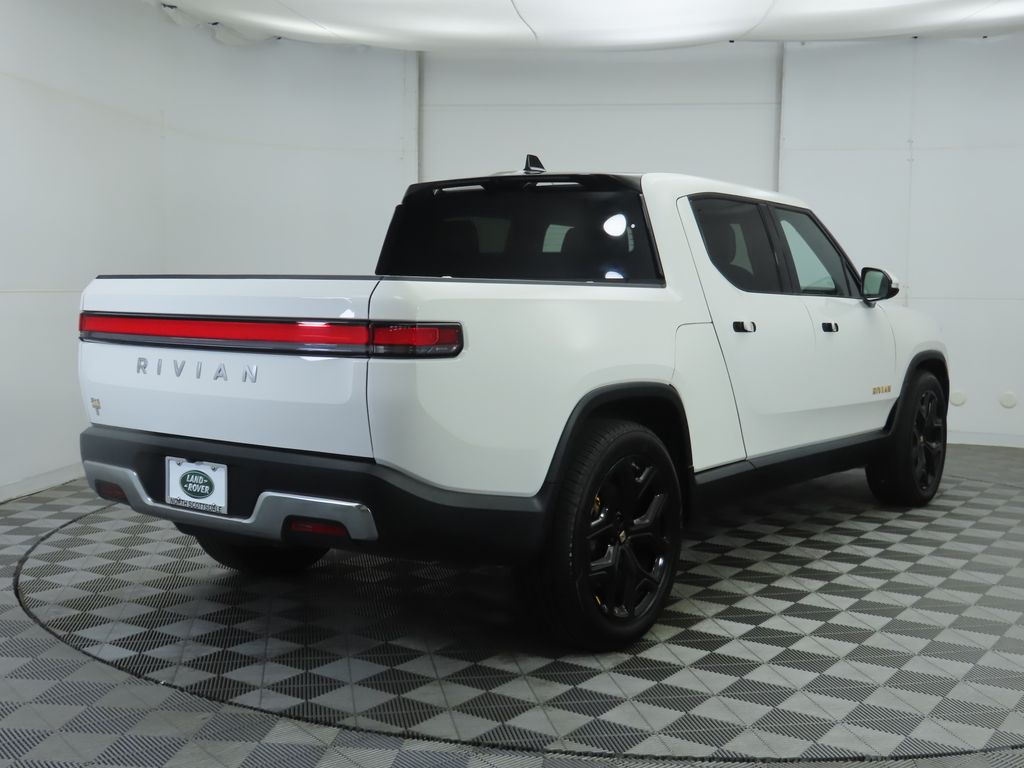 Thumbnail: 2022 Rivian R1T - 5