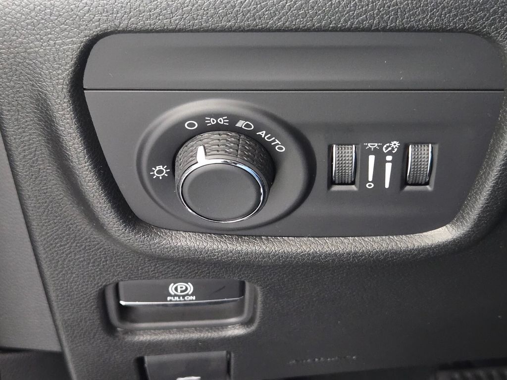 new 2025 Jeep Grand Cherokee L car, priced at $32,230