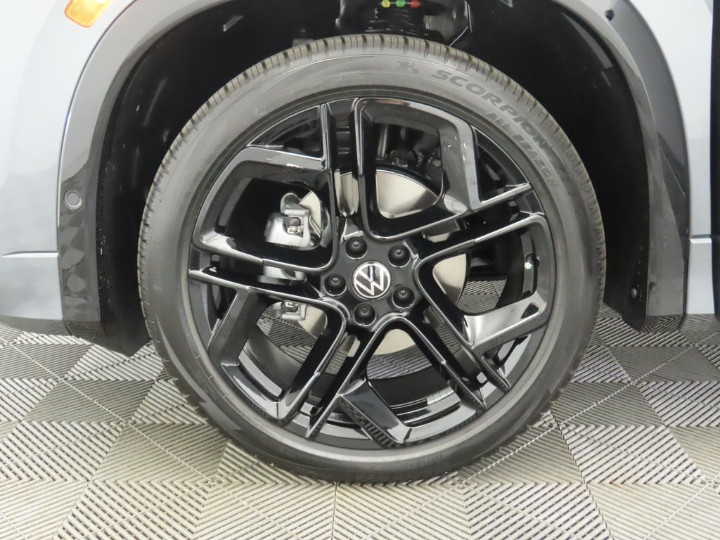 Thumbnail: 2026 Volkswagen Tiguan - 30