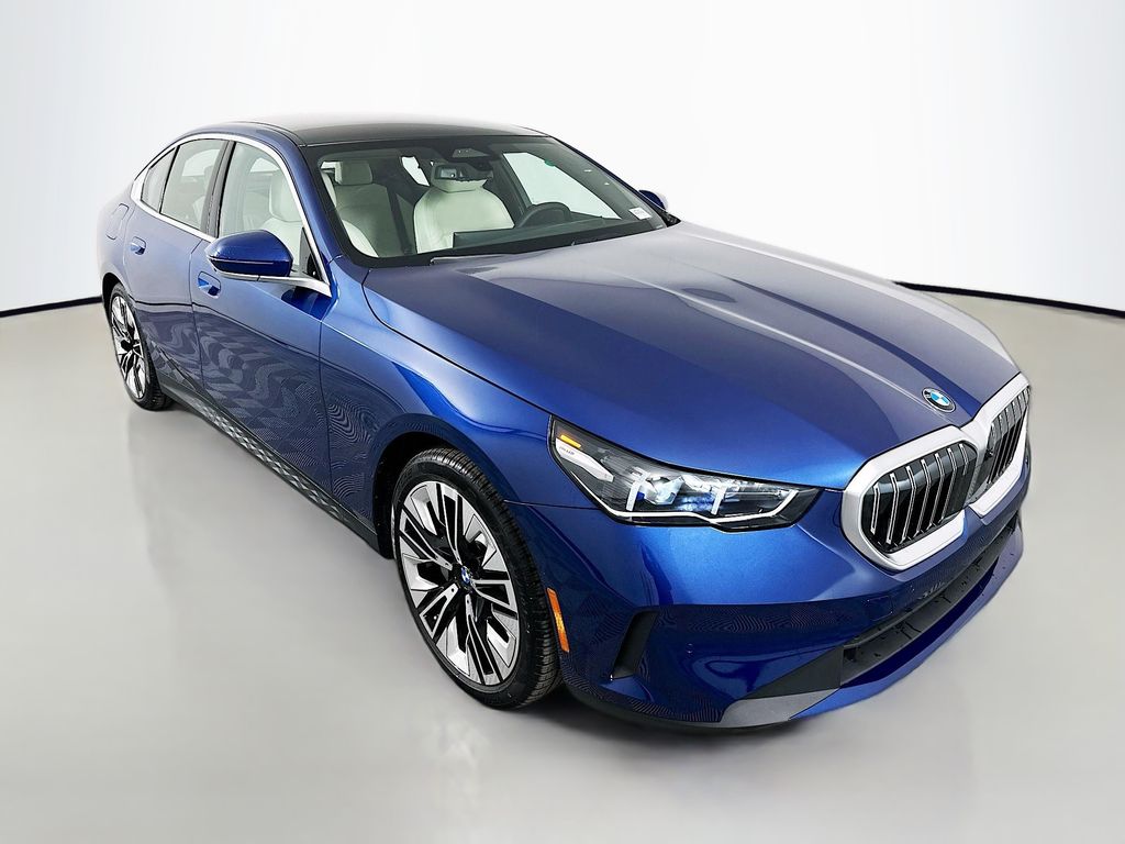 Thumbnail: 2026 BMW 5 Series - 3