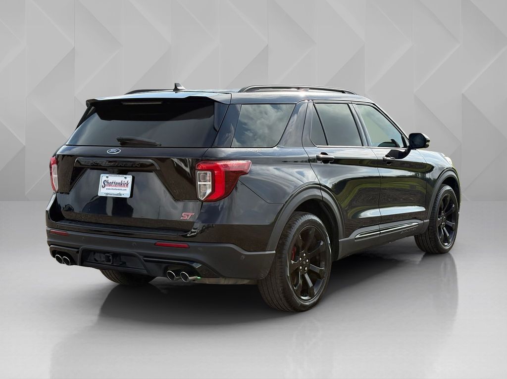 2021 Ford Explorer ST - 4