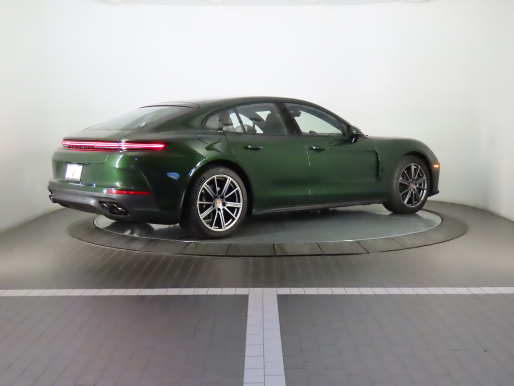 Thumbnail: 2025 Porsche Panamera - 7