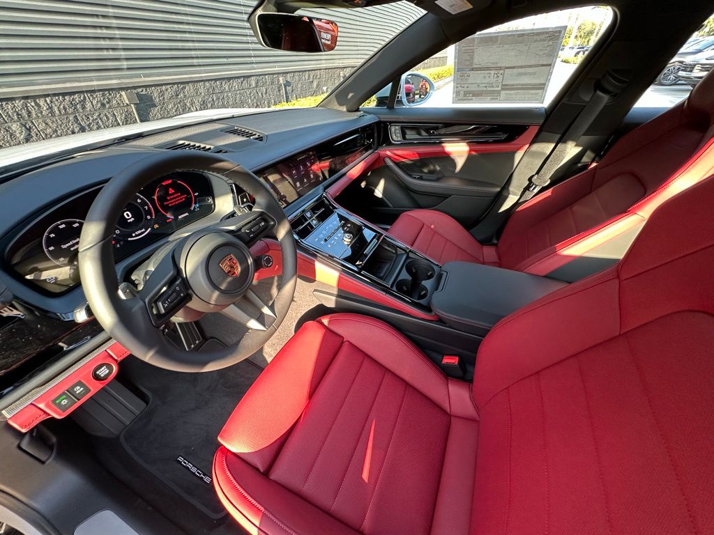 Thumbnail: 2026 Porsche Panamera - 4