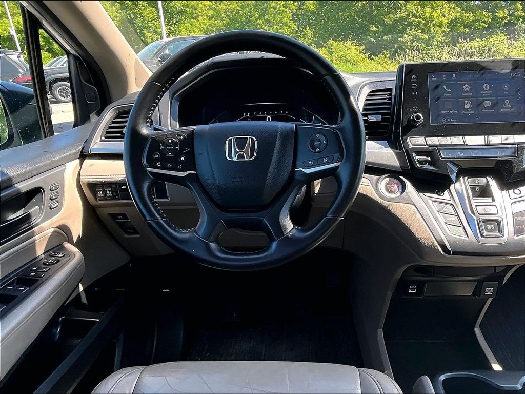 2021 Honda Odyssey — photo 18