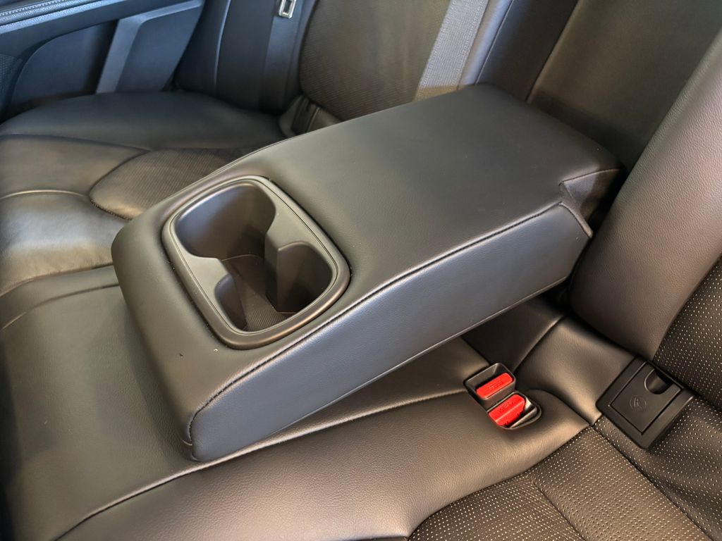 2021 Toyota Camry Hybrid XSE
