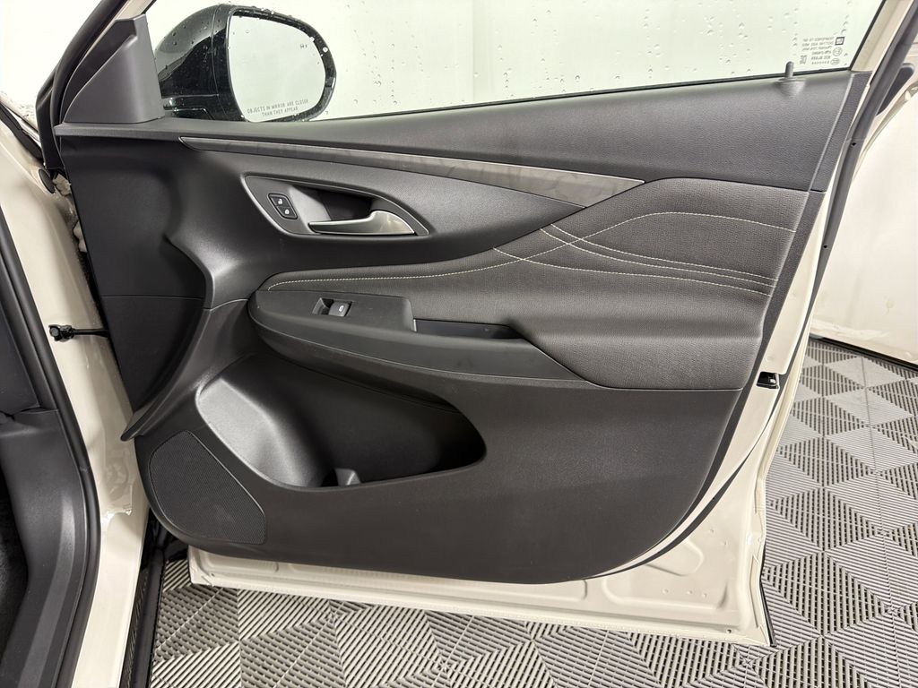 new 2026 Buick Envista car, priced at $32,105