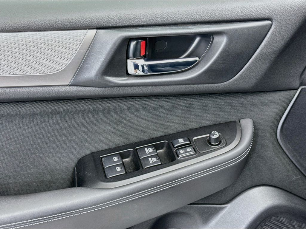 Thumbnail: 2015 Subaru Outback - 21