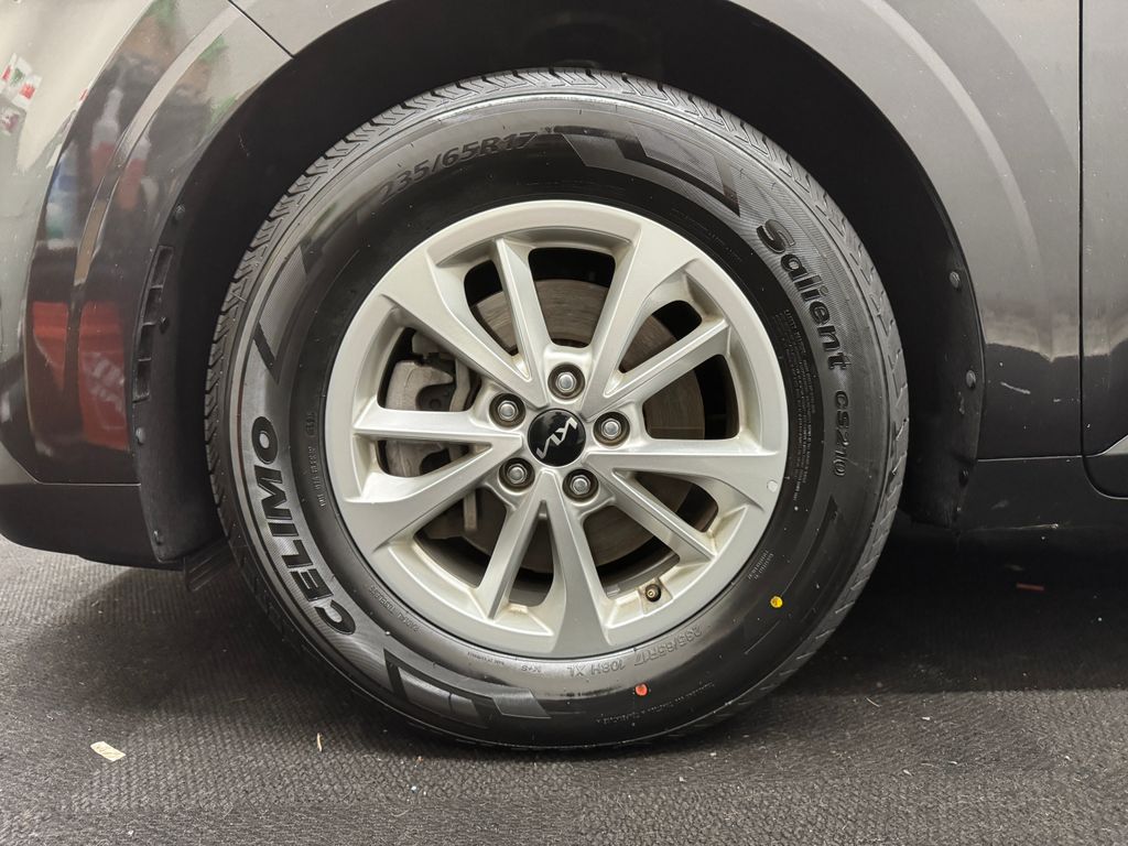 2024 Kia Carnival LX Seat Package