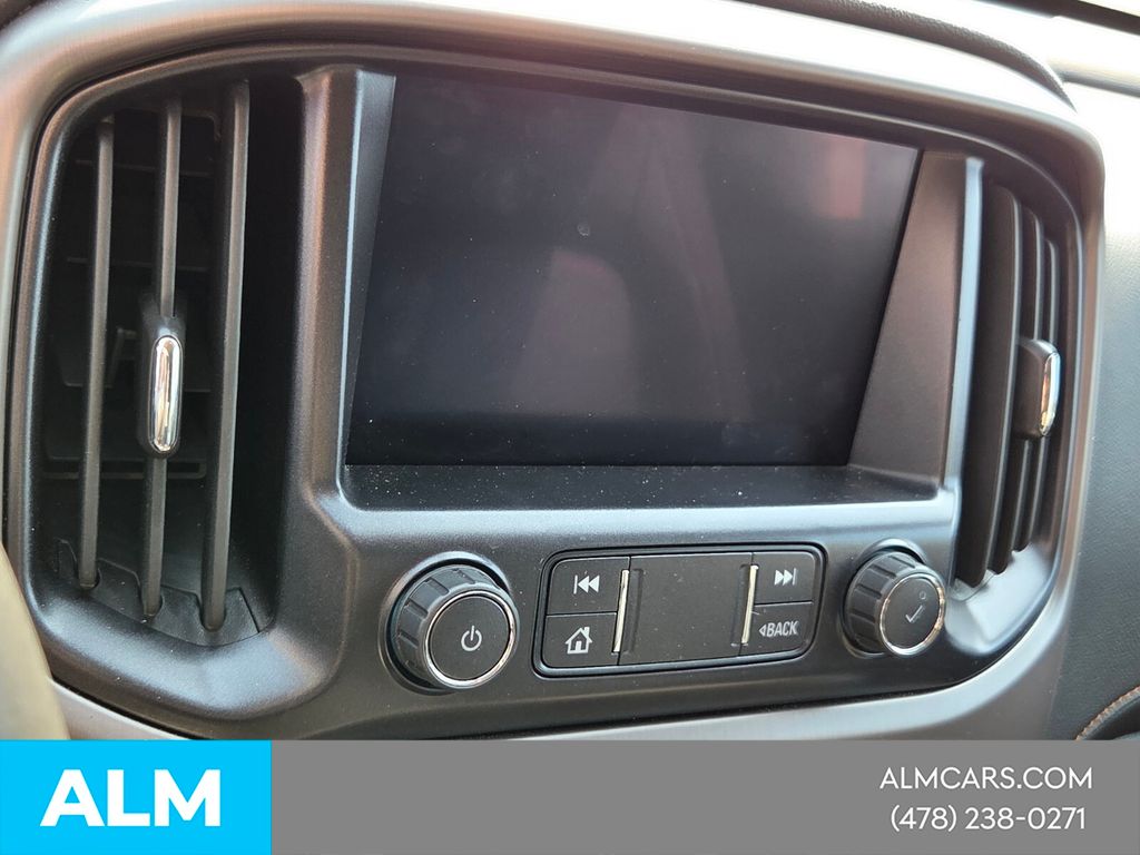 Used 2021 Black GMC AT4 w/Leather image 19