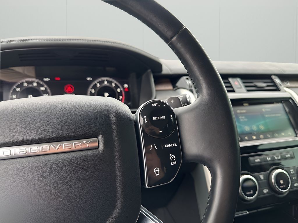 Used Car 2020 Land Rover Discovery  Hse Luxury For Sale Under $30,000 In Austin, Texas