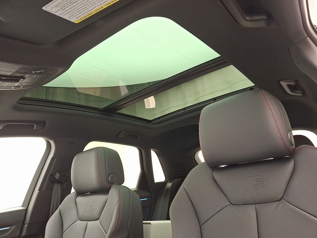 Thumbnail: 2025 Audi Q3 - 8