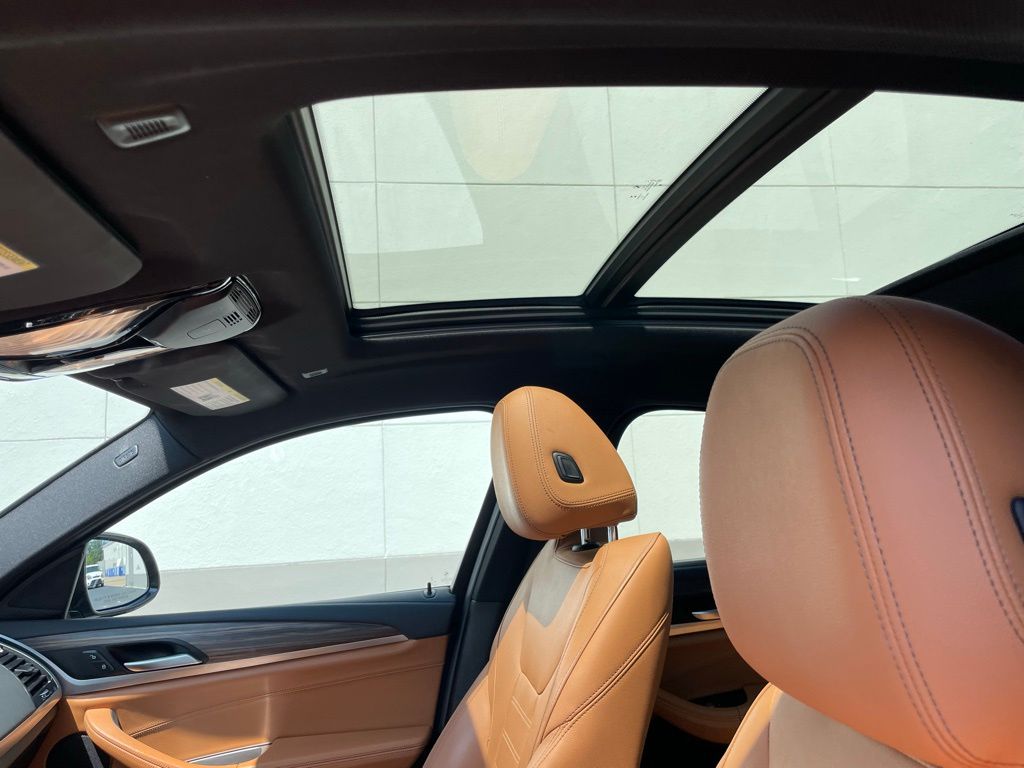 Thumbnail: 2021 BMW X4 - 30