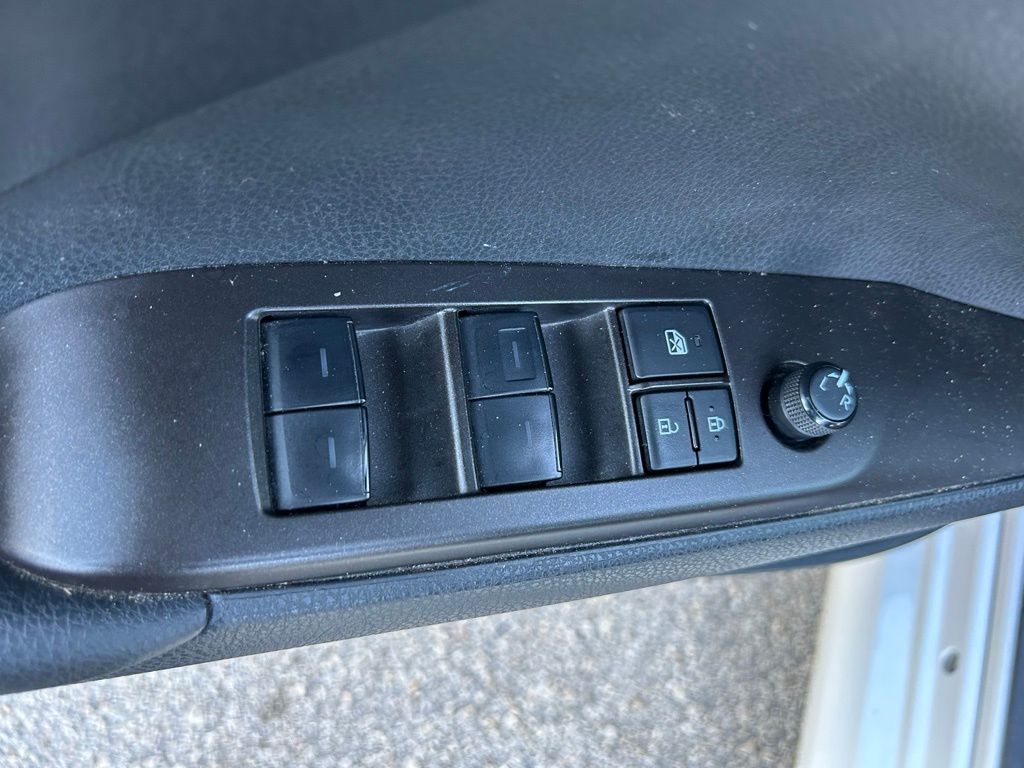 Thumbnail: 2024 Toyota Camry - 17