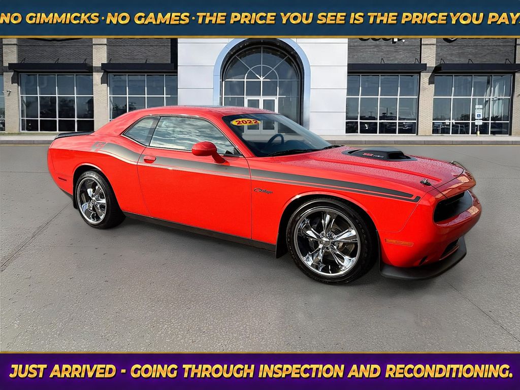 Go Mango! 2022 Dodge Challenger Coupe Rear-Wheel Drive 8-Speed Automatic