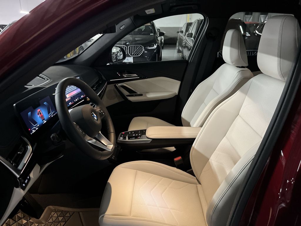 Thumbnail: 2026 BMW X1 - 11