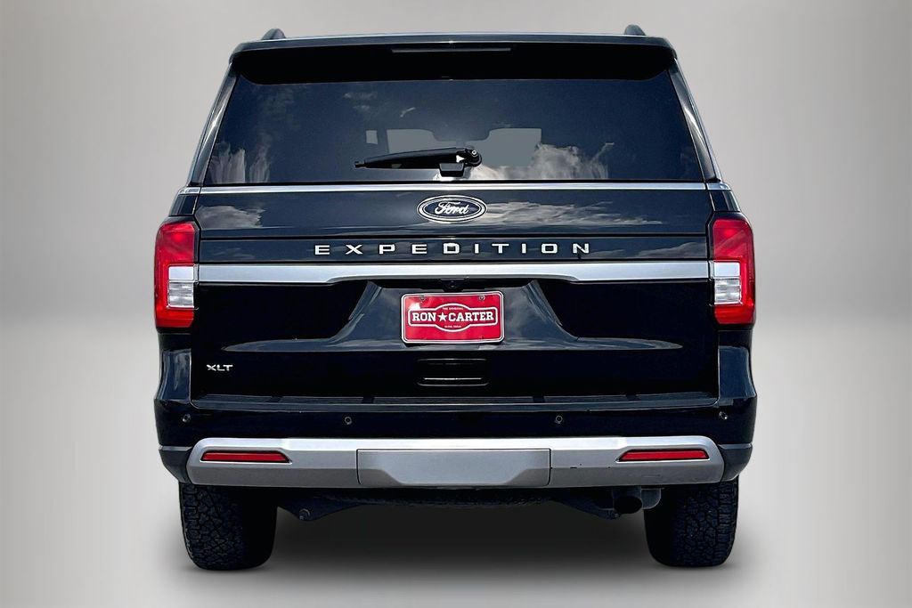 Used 2024 Ford Expedition XLT 4D Sport Utility