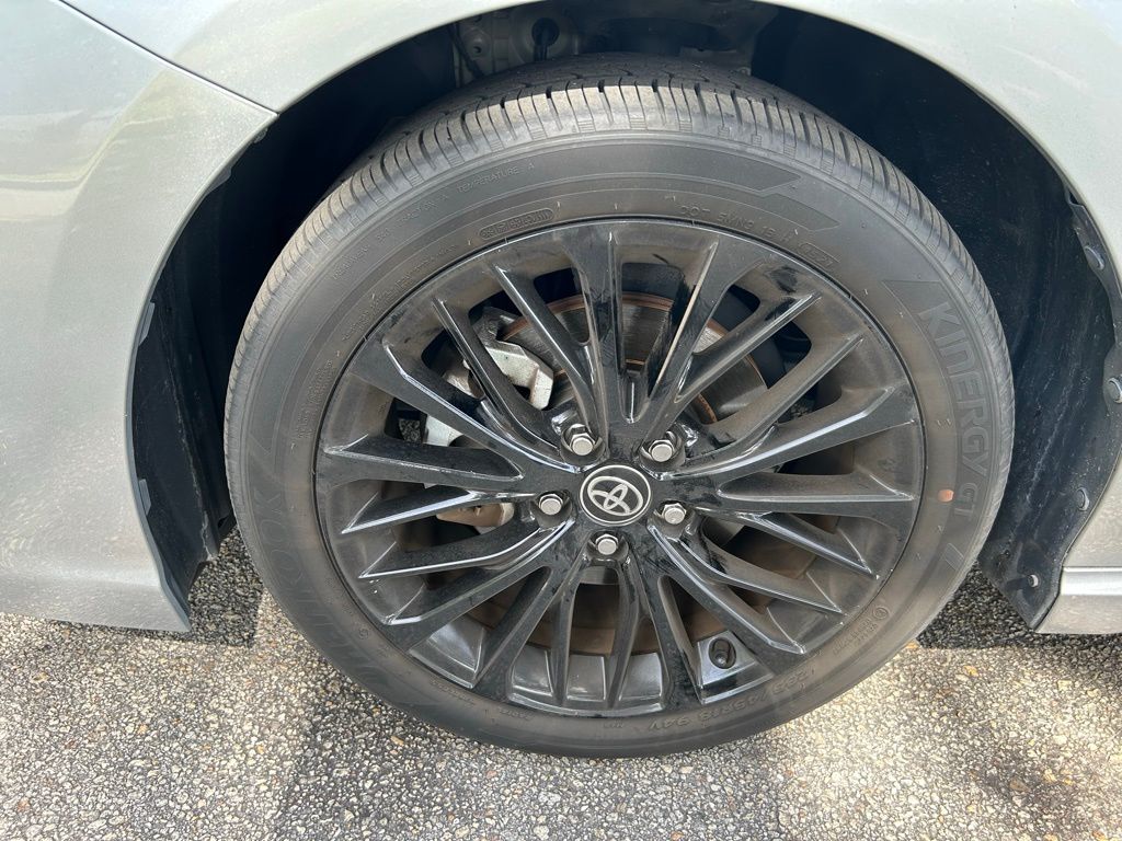 2021 Toyota Camry SE 9