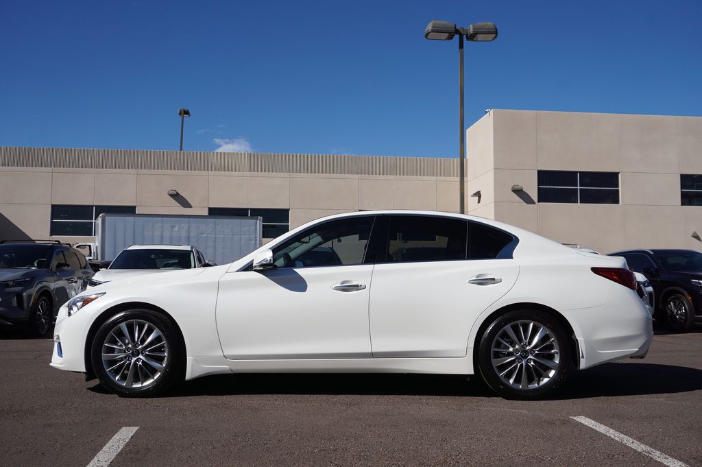 2024 INFINITI Q50 LUXE 2