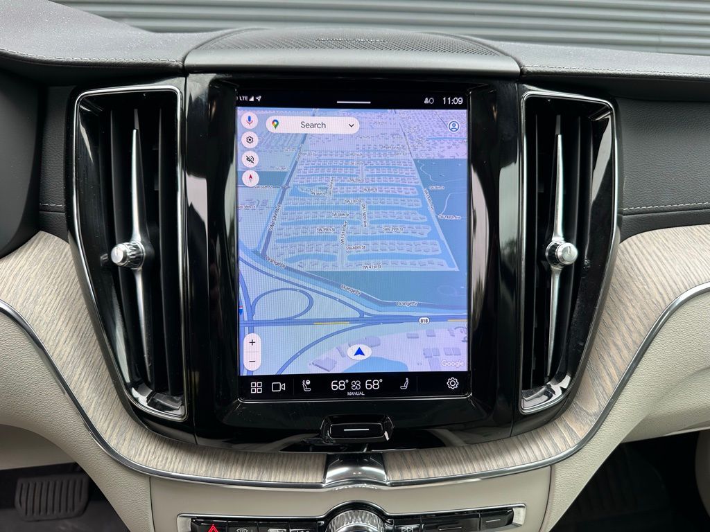 Thumbnail: 2023 Volvo XC60 - 29