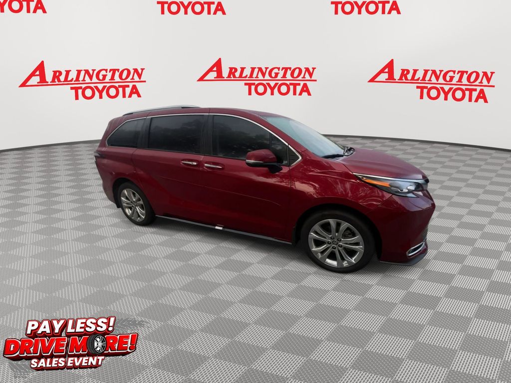 Used 2024 Toyota Sienna Van