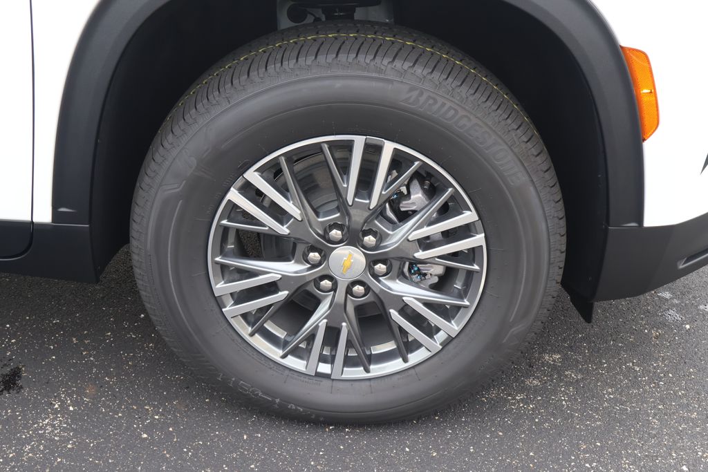 Thumbnail: 2026 Chevrolet Traverse - 5
