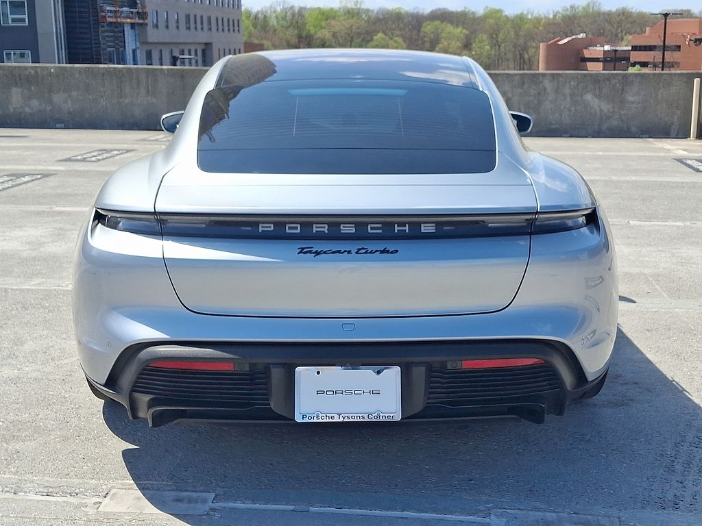 Thumbnail: 2020 Porsche Taycan - 9