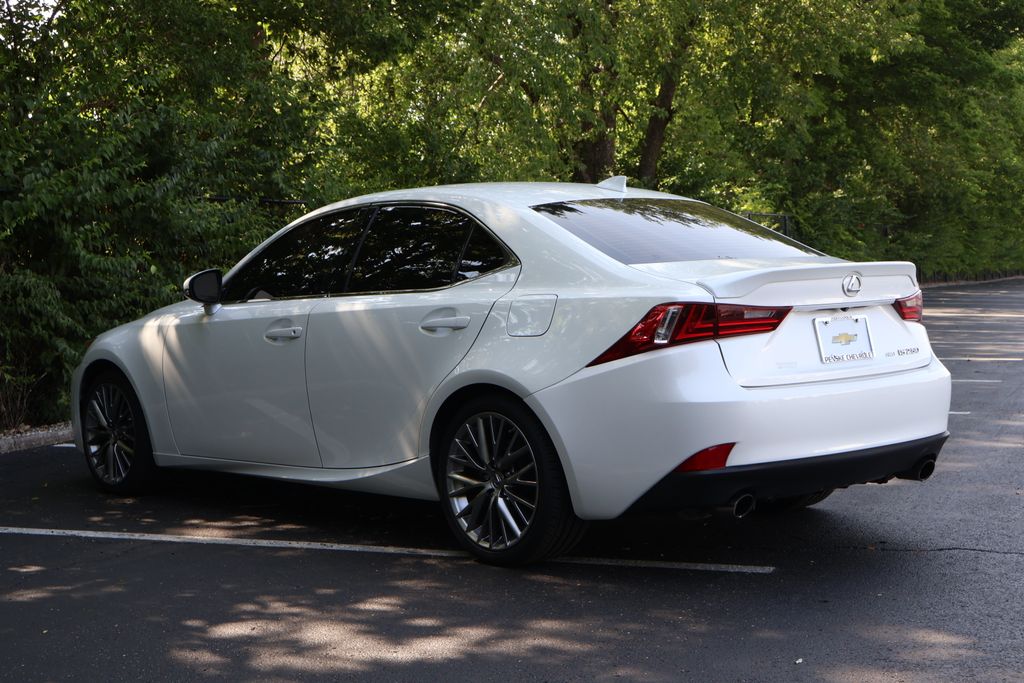 Thumbnail: 2015 Lexus IS - 6