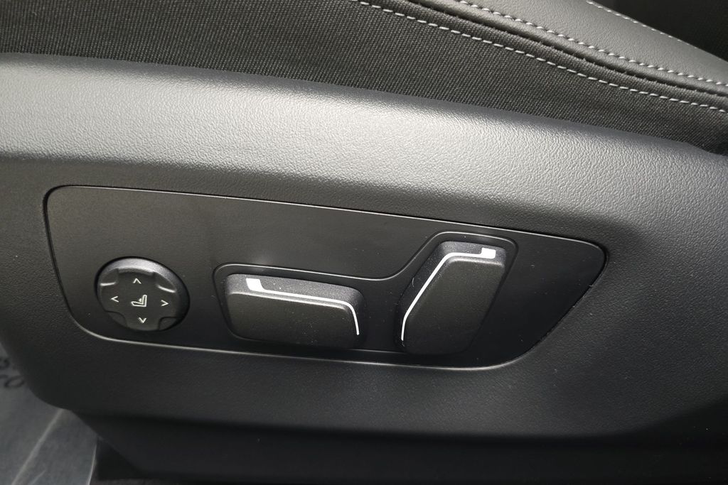 2026 BMW 5 Series 530i - Photo 14