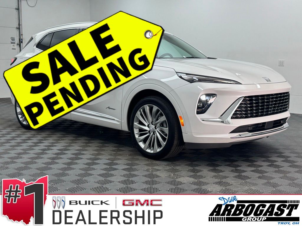 White Frost Tricoat 2025 Buick Envision Avenir AWD SUV / Crossover All-Wheel Drive 9-Speed Automatic