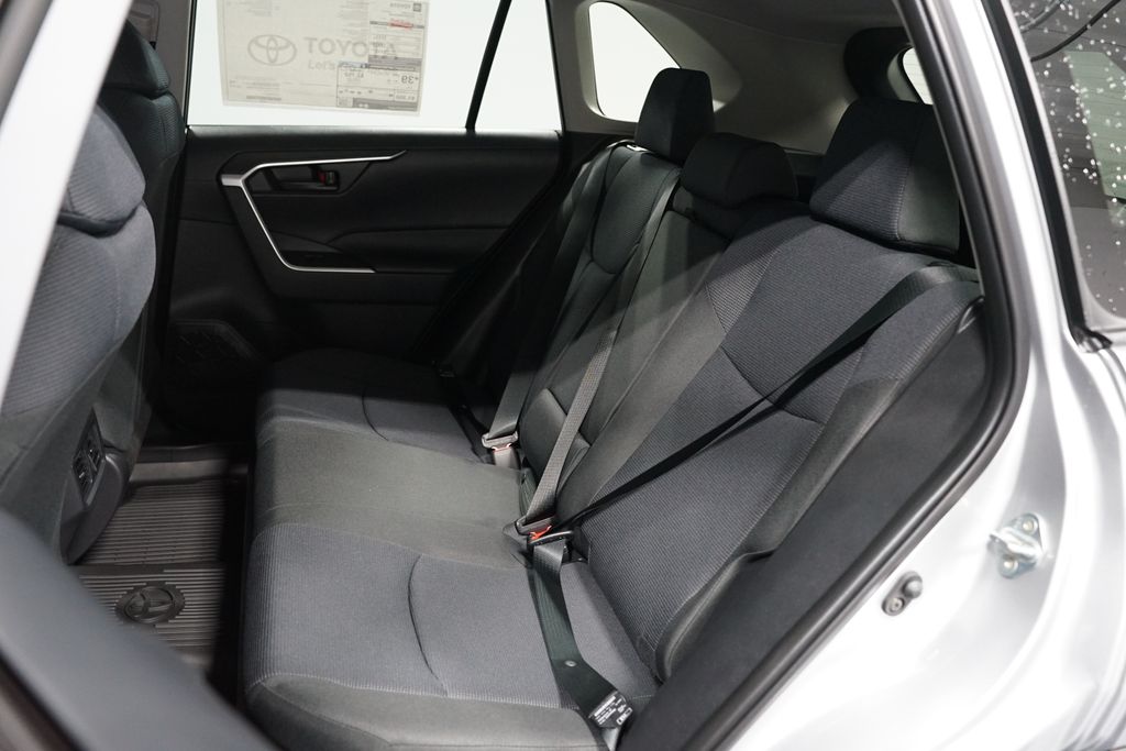 Thumbnail: 2025 Toyota RAV4 - 27