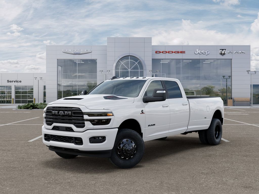 Bright White Clearcoat 2026 RAM 3500 Pickup Truck Four-Wheel Drive 8-Speed Automatic