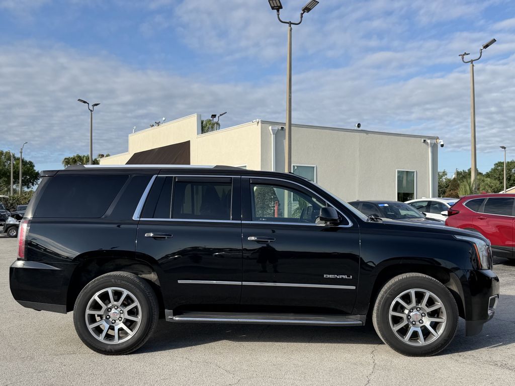 used 2018 GMC Yukon car, priced at $23,991